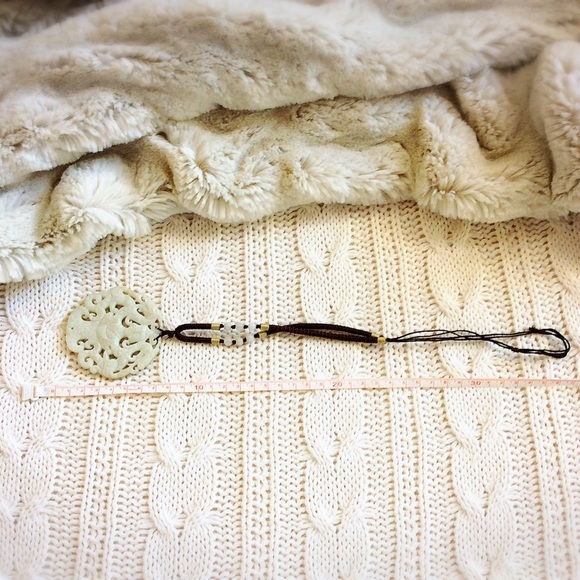 👺 Large White Carved Stone Pendant Necklace - Picture 8 of 8